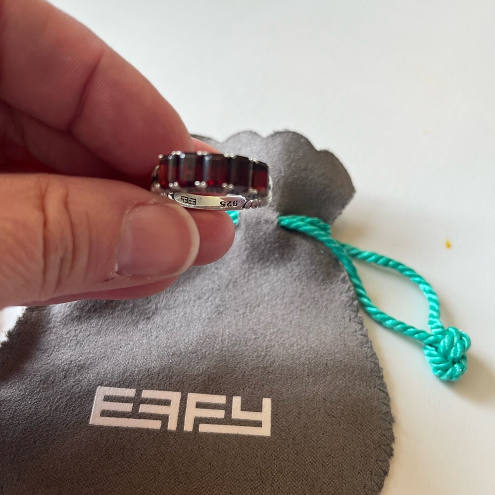 Effy EUC Garnet ring size 9